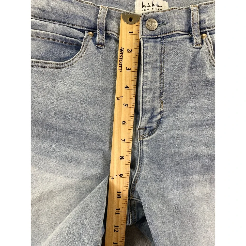 Nicole Miller Shorts Women's Size 10 Blue Light Wash SOHO High Rise Bermuda